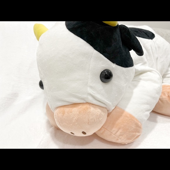Cow Big Plushy - Picture 3 of 3